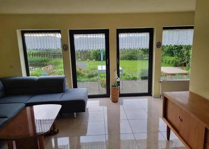 Schoene Und Ruhige In Fruecht アパート Frucht